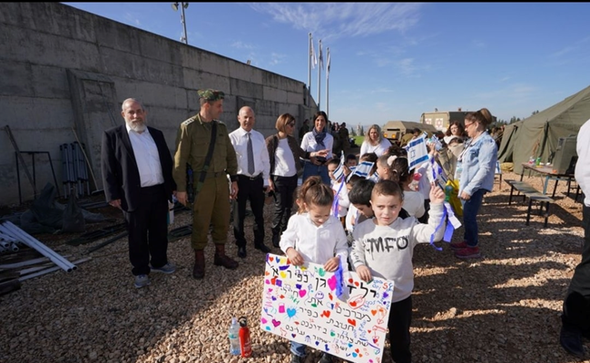 טקס סיום מסע כומתה באנדרטה 