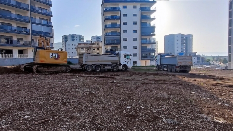 הקמת גן שעשועים יפה ירקוני-עופרה חזה.jpg