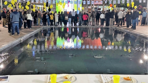 עשרות תושבים בעצרת.jpg