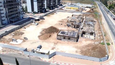 בית ספר ברקת ברובע יזרעאל בבניה.jpg